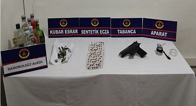 Jandarma'dan Operasyon Aranan Şahıslar ve Uyuşturucu Şebekesi Suçüstü Yakalandı!