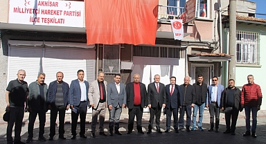 MHP Grup Başkanvekili Erkan Akçay'dan MHP Akhisar İlçe Teşkilatına Ziyaret
