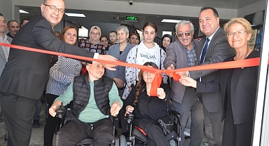 AHŞAP TASARIM ATÖLYESİNİN KARMA SERGİSİ BÜYÜK İLGİ GÖRDÜ
