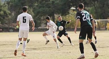 Akhisar Belediye 1885 SK, Uzatmalarda güldü