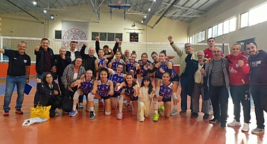 Akhisargücü Voleybol A Takımında Kan Değişikliği Galibiyet Getirdi