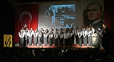 Atatürk’ü saygı, sevgi ve özlemle andık