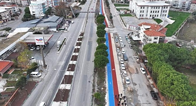 Akhisar’ın Çehresi Değişiyor, Eski Tren Yolu Cazibe Merkezine Dönüşüyor