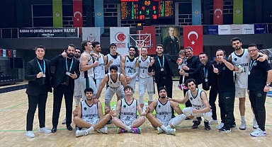 Akhisarlı Devler, Göcekspor'u 87-78 mağlup etti