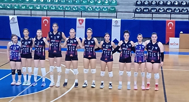 Denizli Büyükşehir belediye Akhisargücü'nü 3-0 mağlup etti