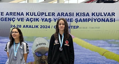 MANİSALI MİLLİ YÜZÜCÜ ADA ÖZTÜRK'TEN BÜYÜK BAŞARI