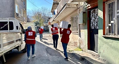 Türk Kızılay Manisa'dan 1350 Vatandaşa 1 Milyon 500 Bin Liralık Yardım