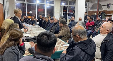 Cumhuriyet Halk Partisi (CHP) Akhisar İlçe Başkanlığı, her hafta düzenli olarak gerçekleştirdiği yönetim kurulu toplantısını bu hafta Hacıishak Mahallesi’nde yaptı.