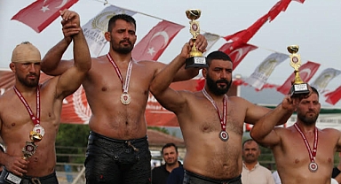 566. AKHİSAR ÇAĞLAK YAĞLI GÜREŞLERİ COŞKUYLA GERÇEKLEŞTİRİLDİ