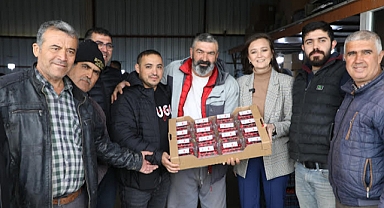 BAŞKAN DURBAY KİRAZ ÜRETİCİ VE TÜCCARLARIYLA BULUŞTU