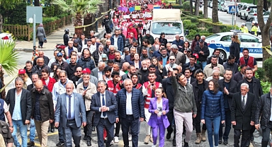 EMEKÇİLERİN GÜNÜ COŞKUYLA KUTLANDI