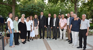 MANİSA DOSTLAR MECLİSİ GEDİZ KAVŞAĞINA FERDİ ZEYREK İSMİNİN VERİLMESİNİ TALEP EDİYOR