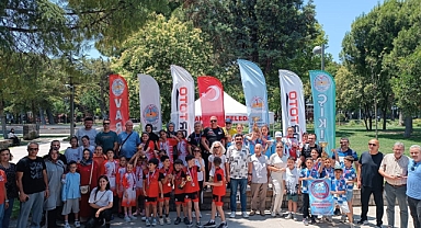 MANİSA’NIN MİNİK ORYANTİRİNG’CİLERİ AKHİSAR’DA YARIŞTI