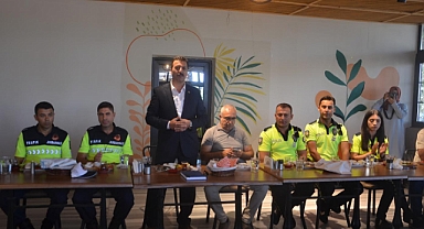 AKHİSARLI TAKSİCİLER SORUNLARINI DİLE GETİRDİ “KORSAN; VE MADDE KULLANANLAR TESPİT EDİLMELİ”