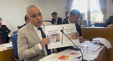 Bakırlıoğlu: “Emeklinin cebindeki 10 bin lirayı çalan maymuncuk TÜİK’tir!”