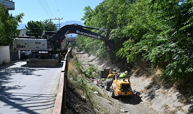 Fevzi Çakmak Mahallesi'nde 3 Kilometrelik Sulama Kanalı Temizlendi