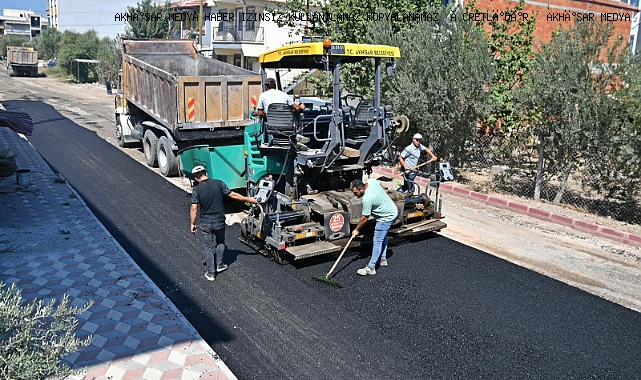 Akhisar Belediyesi Fen İşleri Müdürlüğü’nden Asfalt ve Kaldırım Çalışmaları