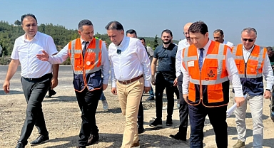 Akhisar-Gördes-Sındırgı Yolunda Çalışmalar Tüm Hızıyla Sürüyor