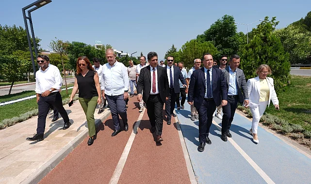 Başkan Dutlulu Akhisar'da Çalışmaları İnceledi