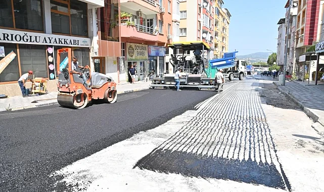 Büyükşehir, Soma'da Sıcak Asfalt Çalışmalarını Tamamladı
