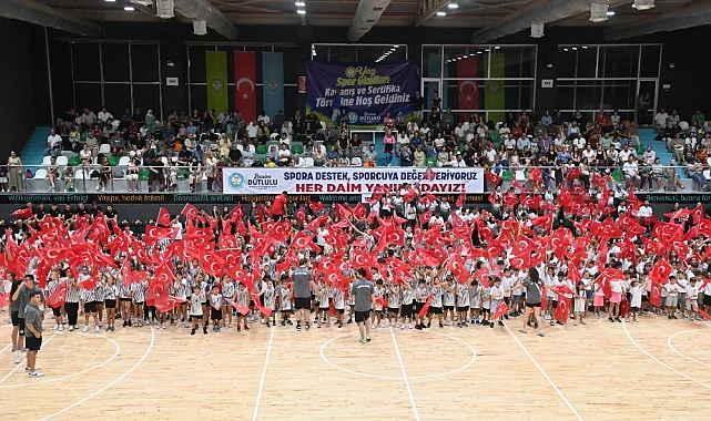 Büyükşehir'in Yaz Spor Okullarında 4 Bin 500 Sporcuya Sertifika