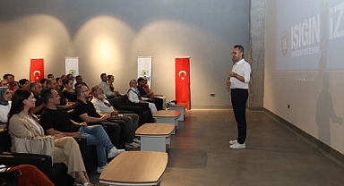 “Işığın İzi” Manisa Müzesi’nde Fotoğraf Tutkunlarıyla Buluştu