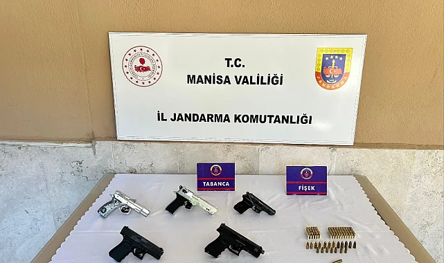 Manisa'da 5 Ruhsatsız Tabanca Ele Geçirildi