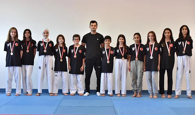 Manisalı Minik Tekvandoculardan 9 Madalya Birden
