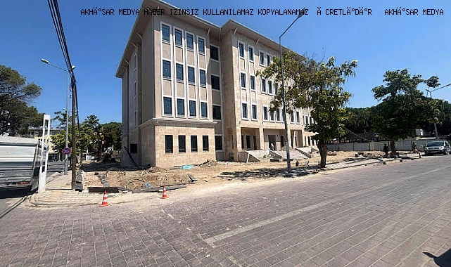 Mücahit Arınç: Saruhanlı’mız Modern Bir Konağa Kavuşuyor
