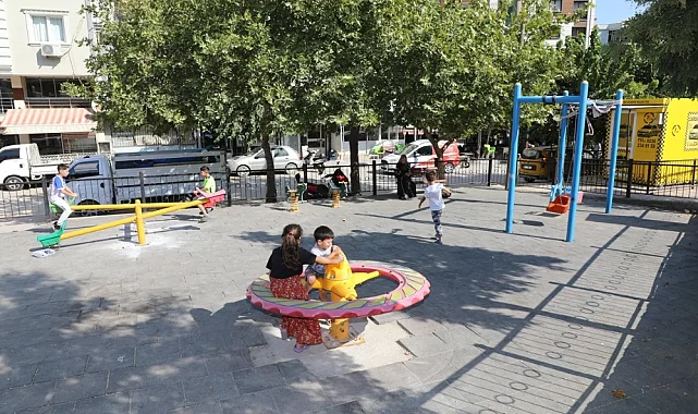 Şehzadeler Belediyesi'nden Kocatepe'ye Yenilenmiş Oyun Parkı