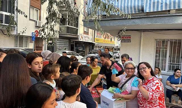 Tevfikiye'de Zafer Bayramı Coşkusu Miniklerin Yüzünü Güldürdü
