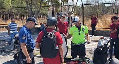 Akhisar’da Okul Çevrelerinde Geniş Kapsamlı Trafik ve Asayiş Denetimi