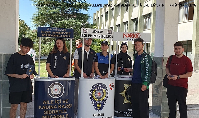 Akhisar’da Üniversite Öğrencilerine Emniyetten Bilgilendirme