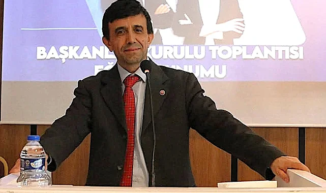 Başkan Özbek: "Sınavlar Geciktikçe Hem Bakanlık Hem Çalışanlar Kaybediyor"