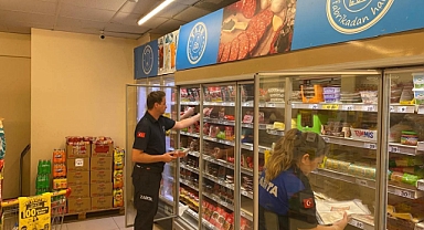 Gölmarmara’da Zabıta'dan Zincir Marketlerde Fiyat Etiketi Denetimi