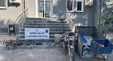  Jandarma Hırsızlık Şüphelilerini Suçüstü Yakaladı