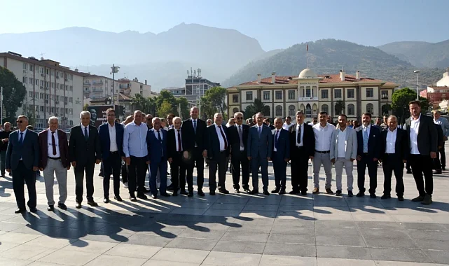 Manisa'da Yılın Ahisi 94 Yaşındaki Esnaf Abdül Balolsun Seçildi