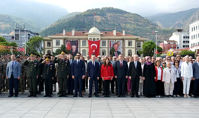 Manisa'nın Kurtuluşunun 103. Yılı Coşkuyla Kutlandı