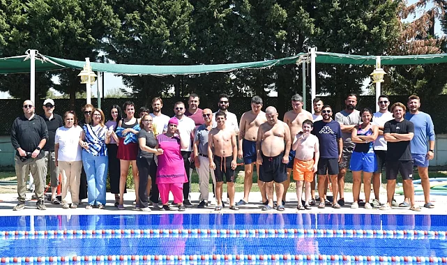 Özel Öğrenciler Yüzme Etkinliğinde Doyasıya Eğlendi