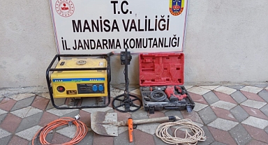 Soma’da Kaçak Kazı Operasyonu: 3 Kişi Suçüstü Yakalandı