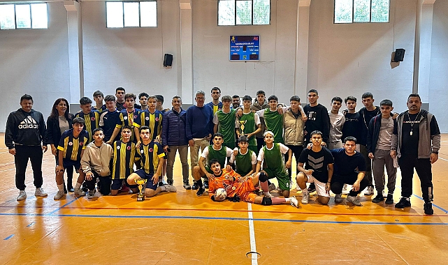 29 Ekim Cumhuriyet Bayramı Genç-Yıldız Erkekler Futsal Müsabakaları sona erdi
