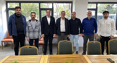 AK PARTİ İLÇE TEŞKİLATIN'DAN AKHİSAR MEDYA ZİYARETİ