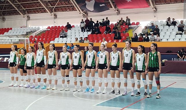 Akhisar Belediye Voleybol Takımı 2. haftada Galip Geldi