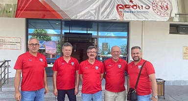 AKHİSAR BELEDİYESİ BRİÇ TAKIMI ŞAMPİYONLAR LİGİNDE