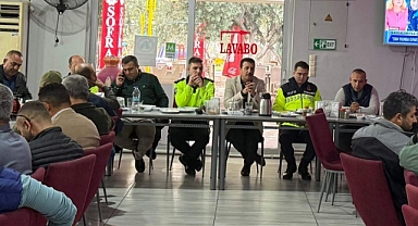 Akhisar’da Servis Sürücülerine Yönelik Trafik Eğitimi Verildi