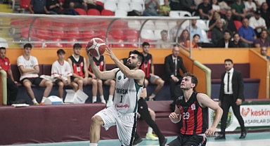 Akhisarlı Devler Sezona Galibiyet ile başladı.