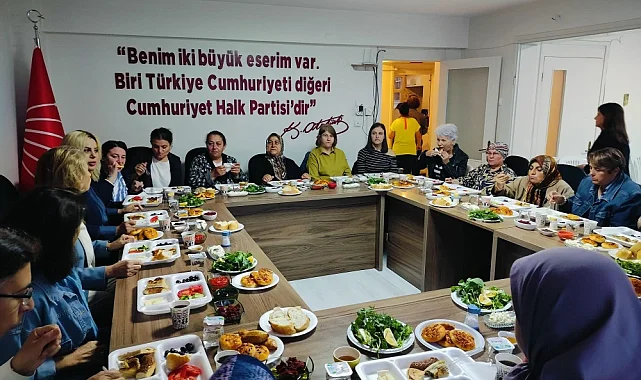CHP Akhisar Kadın Kolları'ndan Kahvaltı Programı