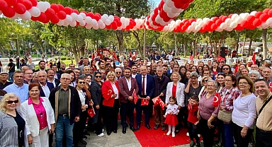 CHP Akhisar Örgütü Cumhuriyet Bayramını Coşkuyla kutladı 