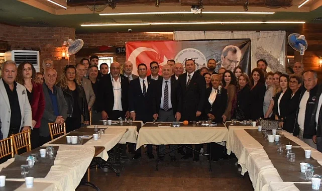 Ümit Özdağ Manisa Dostlar Meclisi'nde Gündemi Değerlendirdi