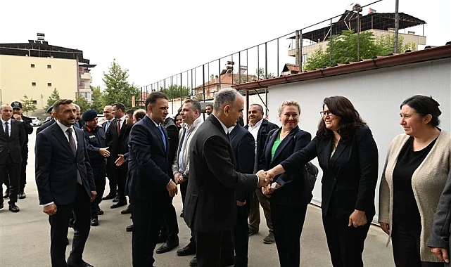 Vali Vahdettin Özkan'dan Şehit Ailesine ve Sarıgöl Kaymakamlığına Ziyaret